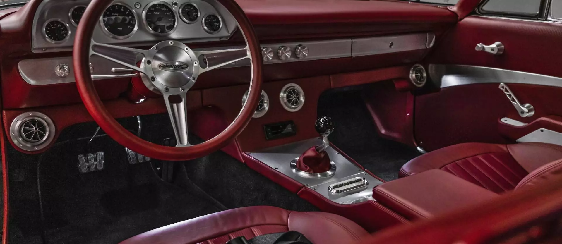 New Tech in Old Cars: Upgrading with a Custom Car Interior